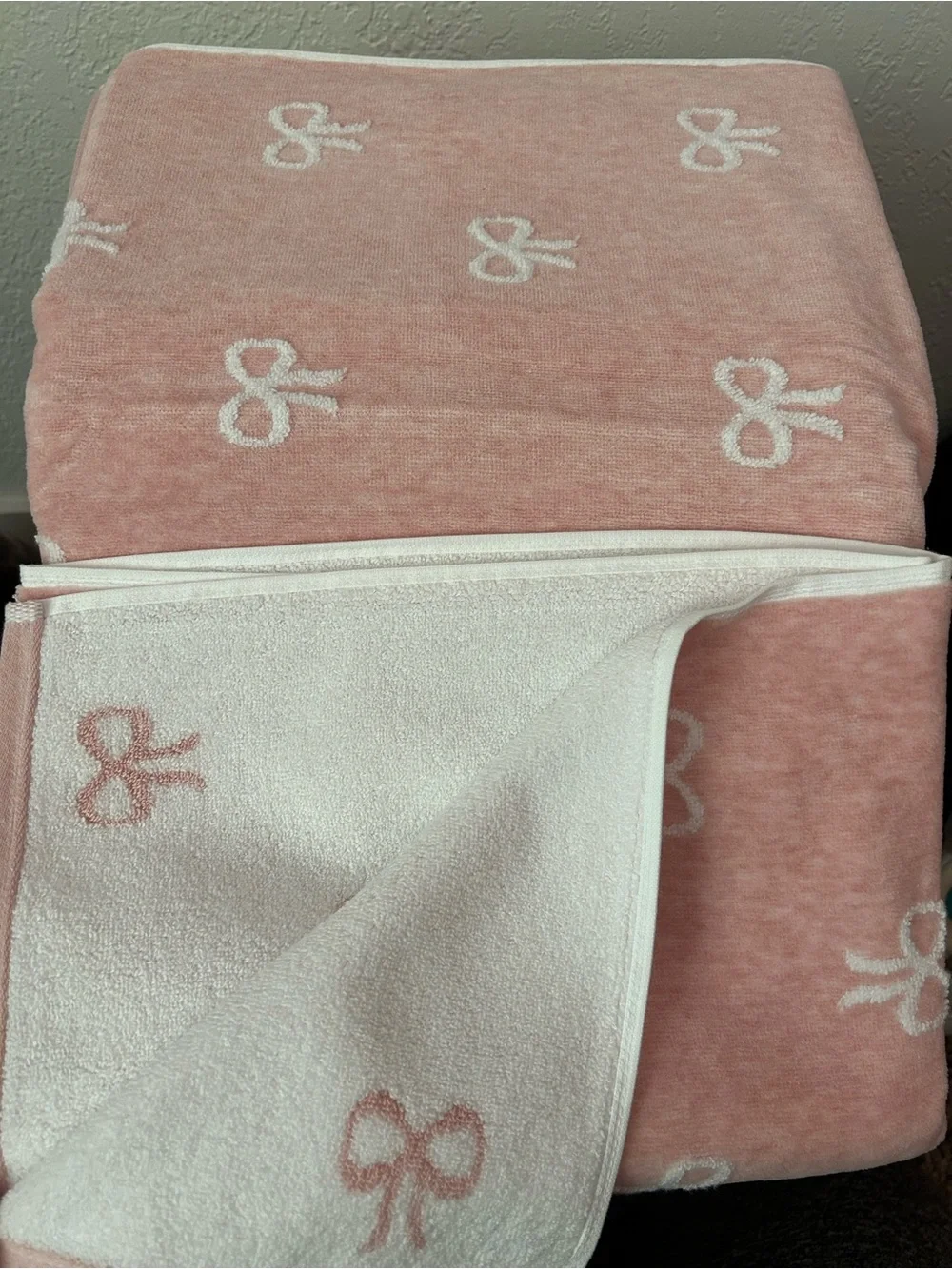 NEW Common Threads Coquette Pink Bow Eco-Mélange Plush 4-Piece Bath Towel Set